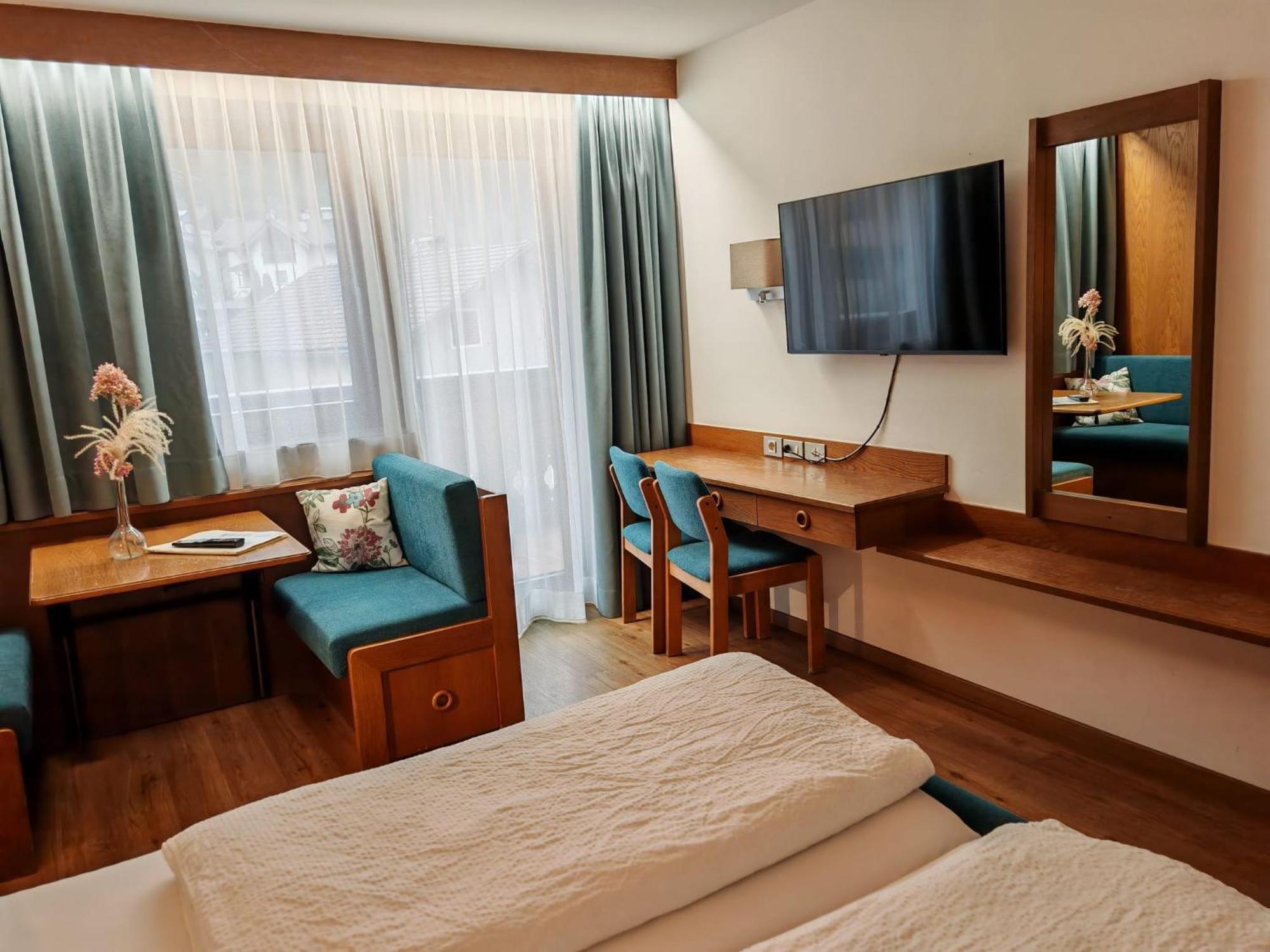 Hotel Alpenblick Sarentino Zewnętrze zdjęcie